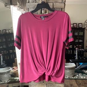 MissChievous front knotted top